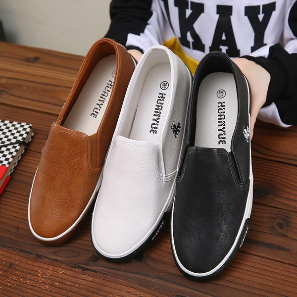 Kaegreel Casual  Men Comfortable PU Leather Slippers Handmade Design Flats Sneakers Slip on Lazy Shoes