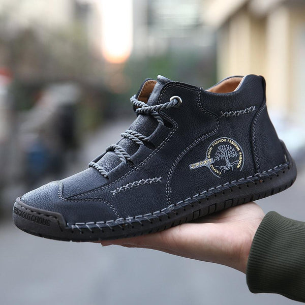 Kaegreel Men's Vintage Hand Stitching Comfort Soft Leather Boots
