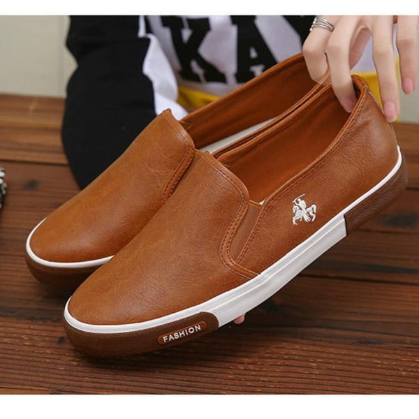 Kaegreel Casual  Men Comfortable PU Leather Slippers Handmade Design Flats Sneakers Slip on Lazy Shoes